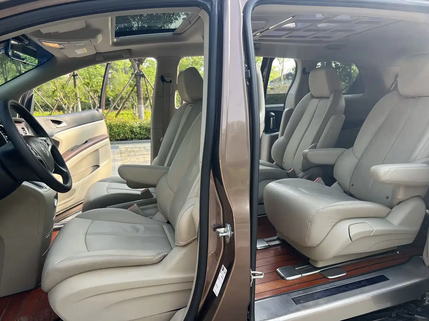 Buick GL8 2018 28T Luxury Model China VI фото 16