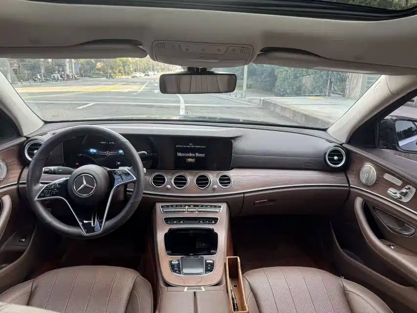 Mercedes-Benz E-Class 2023 E 300 L Luxury фото 6