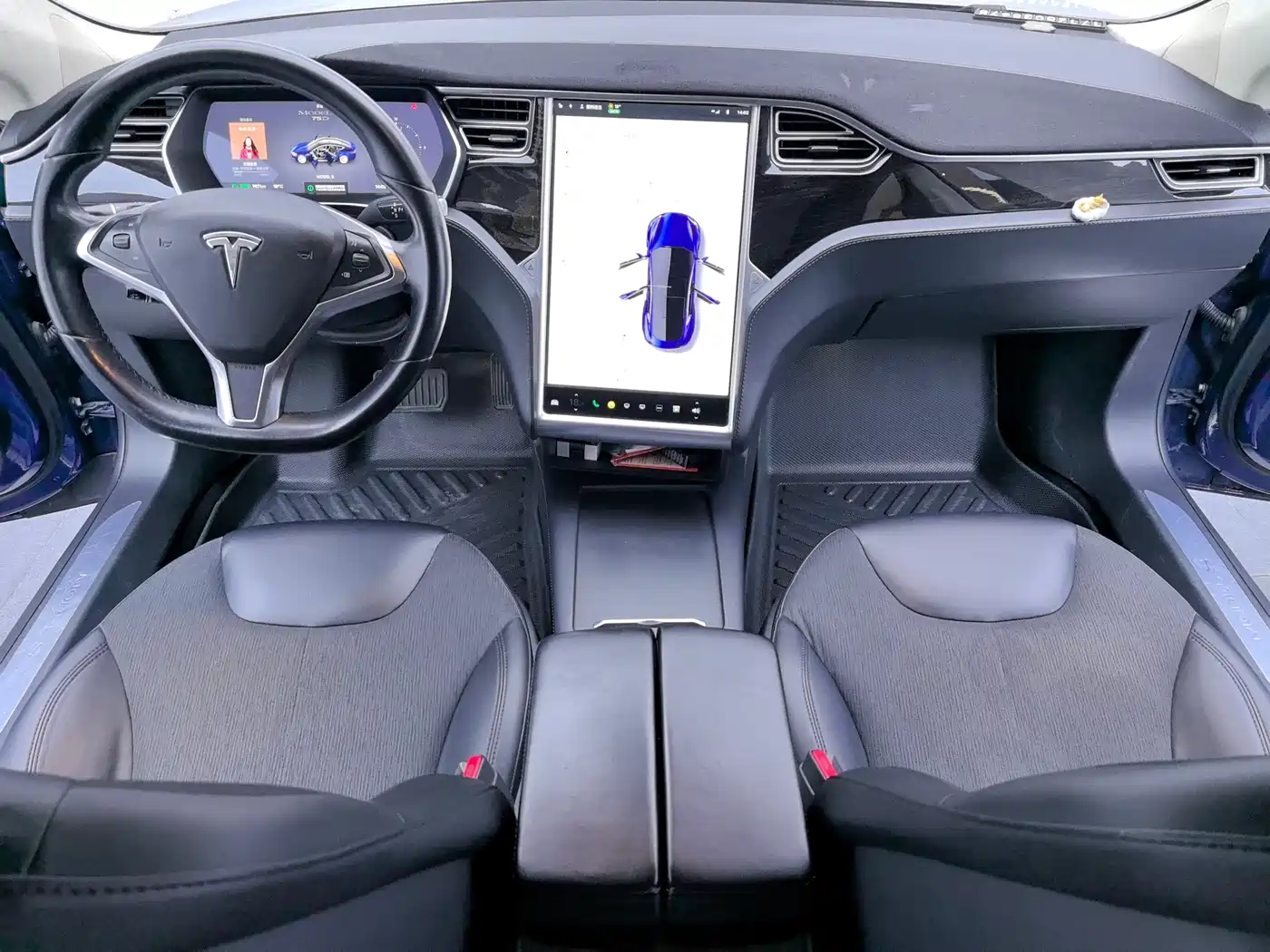 TESLA MODEL S