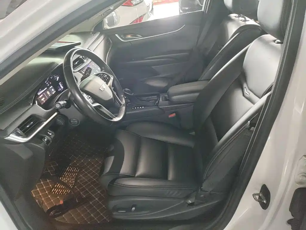 Photo 15 - Cadillac XTS