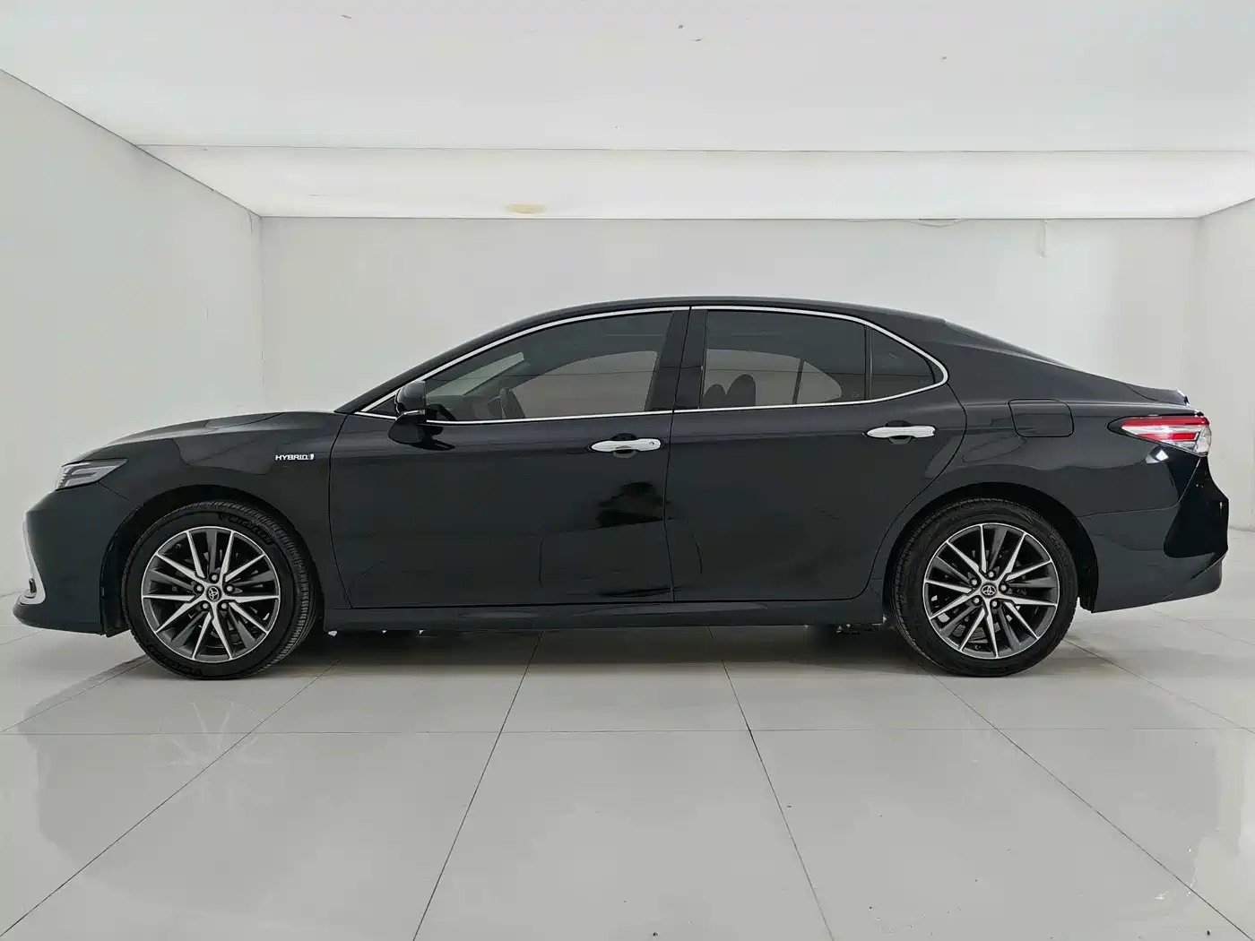 Toyota Camry 2022 2021 Hybrid 2.5HG Luxury Edition