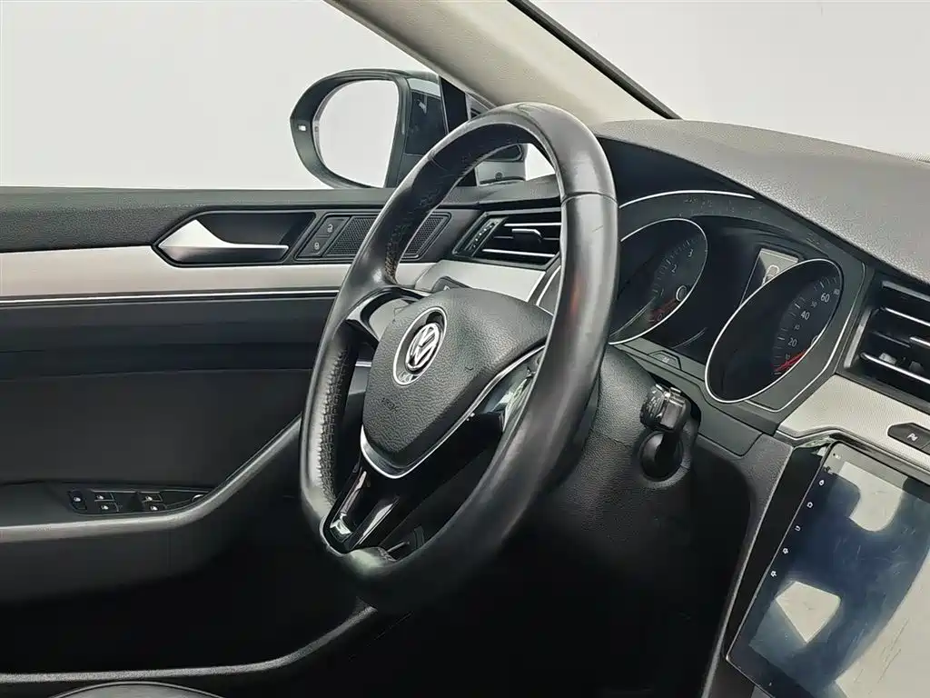 Volkswagen Magotan 2018 280TSI DSG Comfort фото 22