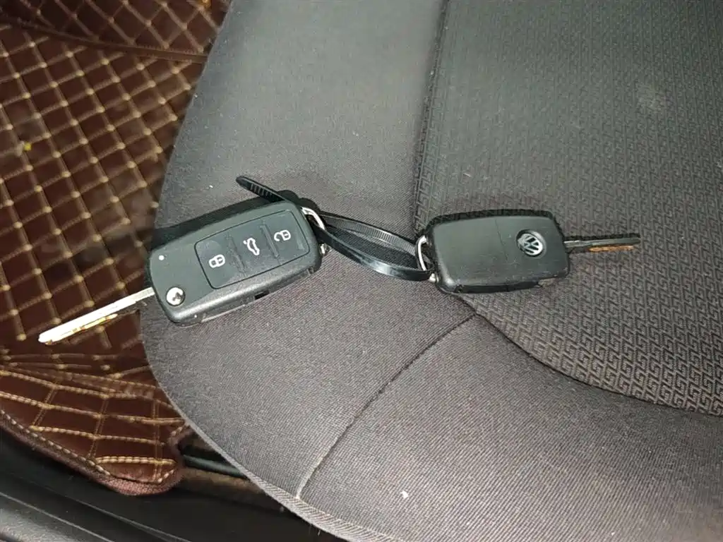 Volkswagen Santana 2015 1.6L Manual Trend Edition фото 9