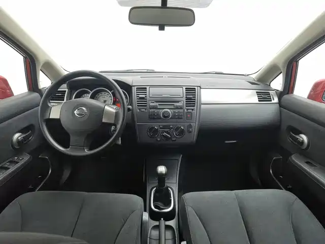 Nissan Tiida 2008 1.6L Manual Fashion — фото 5