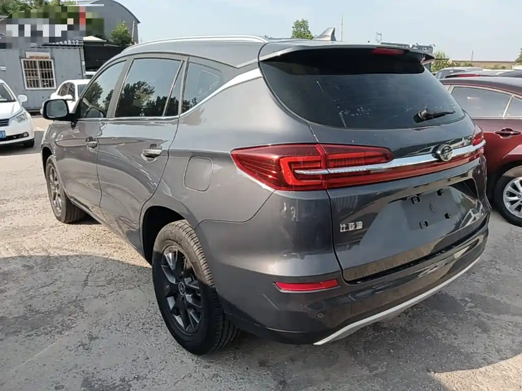 BYD Song 2021 2021 Classic Edition 1.5T Manual Luxury