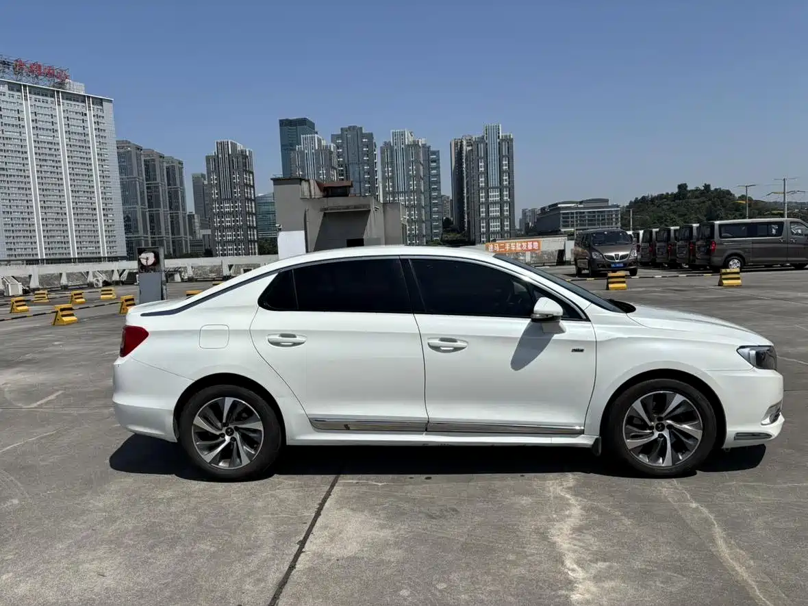 DS 5LS 2014 2014 1.6T Elegance THP160