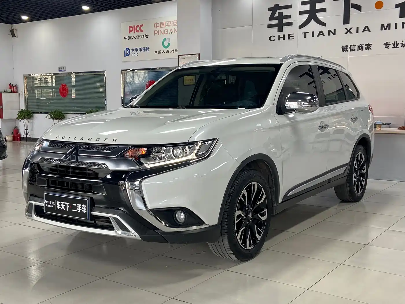 Mitsubishi Outlander 2020 2.0L 2WD Premium 5-seater