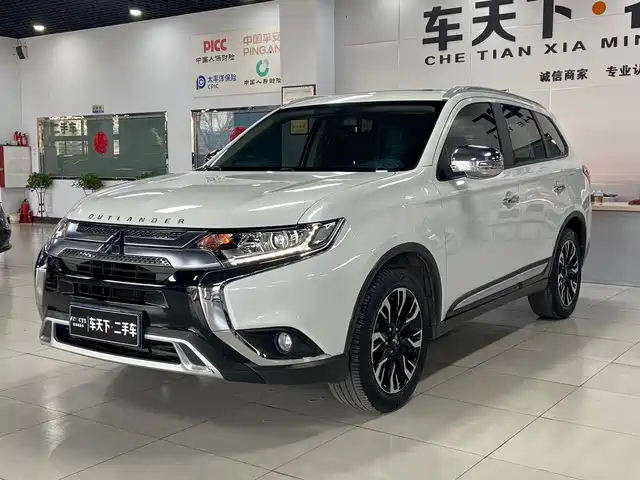 Mitsubishi Outlander 2020 2.0L 2WD Premium 5-seater