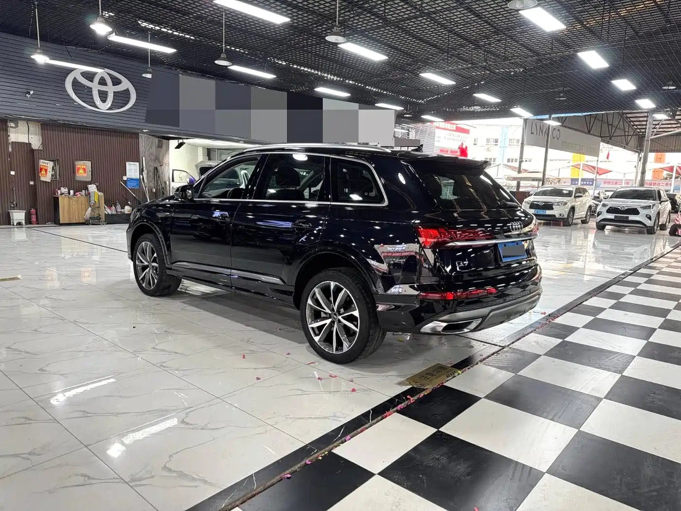 Audi Q7 2021 55 TFSI quattro S line Sport фото 12