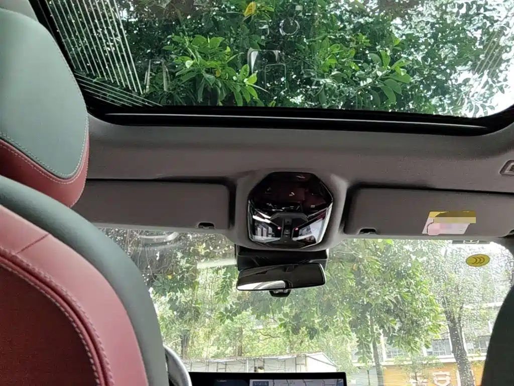 BMW 5 Series 2025 530Li Premium M Sport Package фото 25
