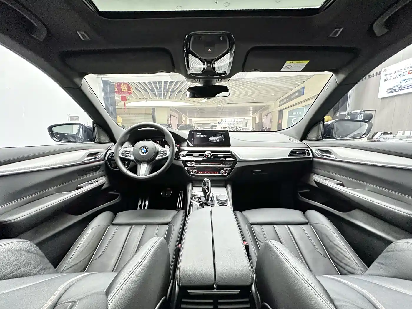 BMW 6 Series GT 2018 630i Luxury Design Package фото 9
