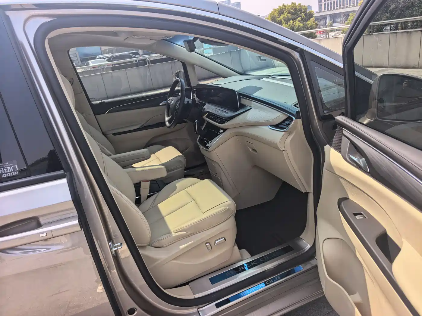 Buick GL8 2023 ES Landmaster Exclusive фото 19