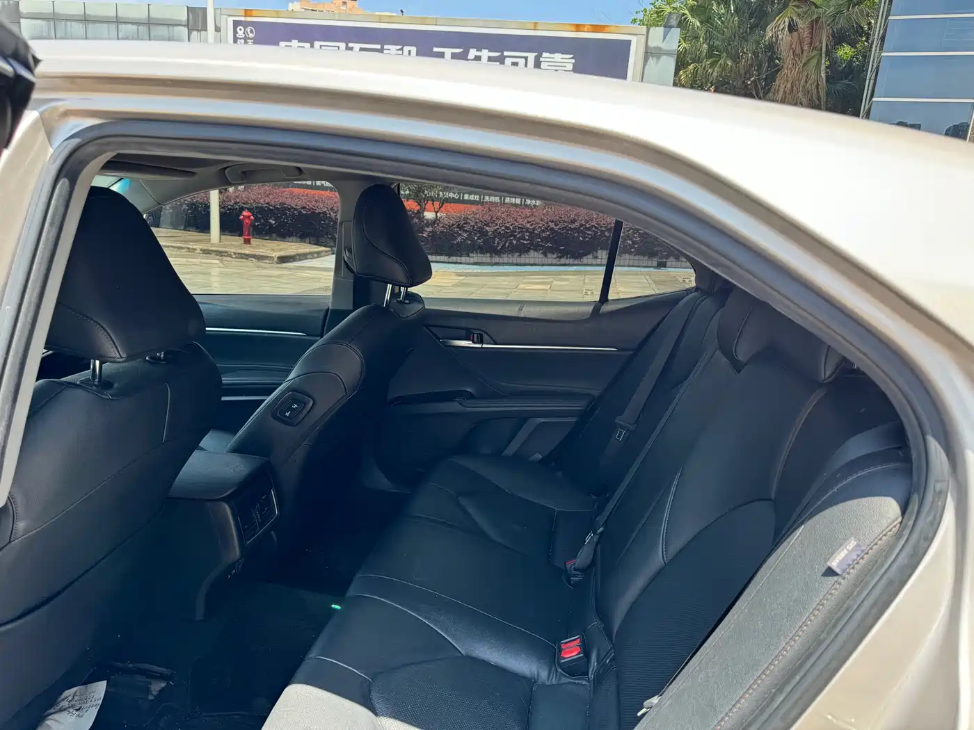 Toyota Camry 2021 2.0G Luxury Edition фото 6