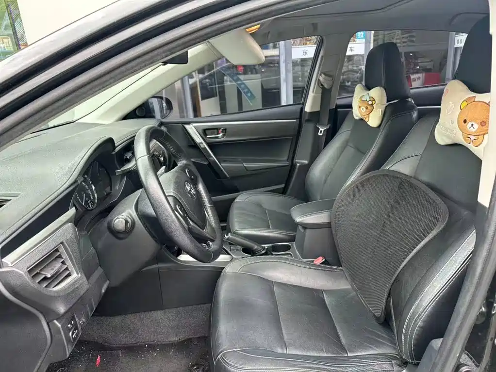 Фото 7 - Toyota Corolla