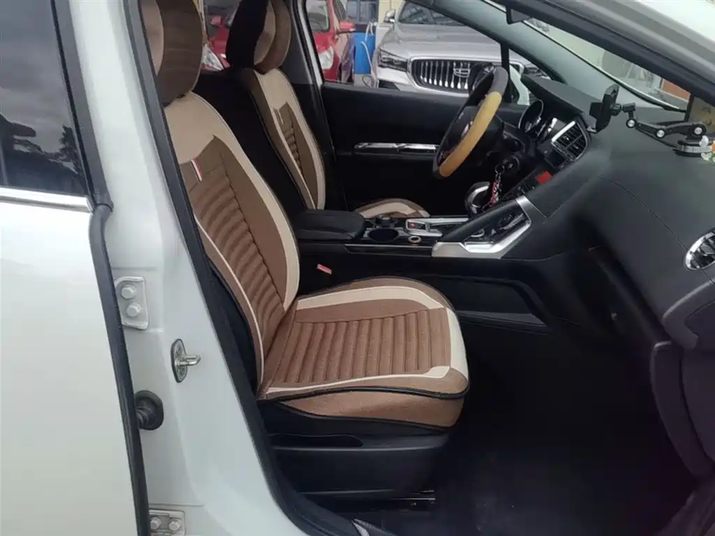 Peugeot 3008 2015 1.6THP Automatic Classic Edition фото 25