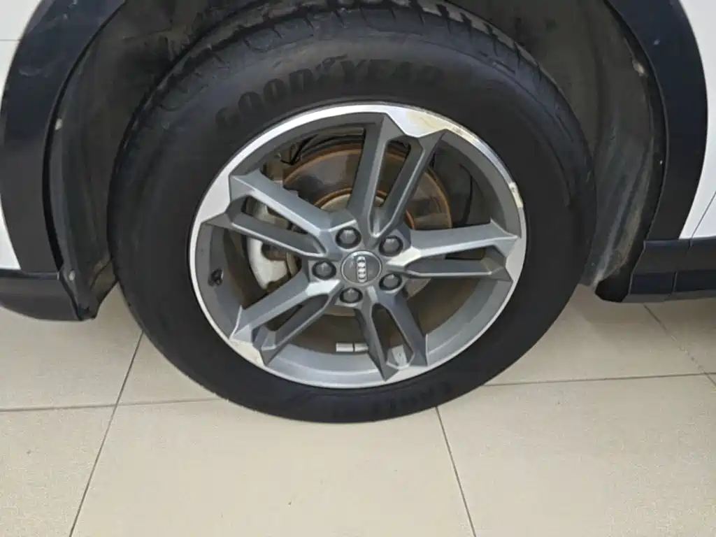 Photo 23 - Audi Q3
