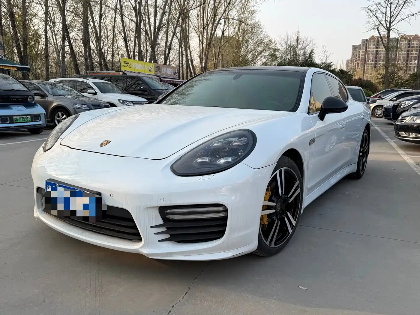 Porsche Panamera 2010 Panamera 4 3.6L