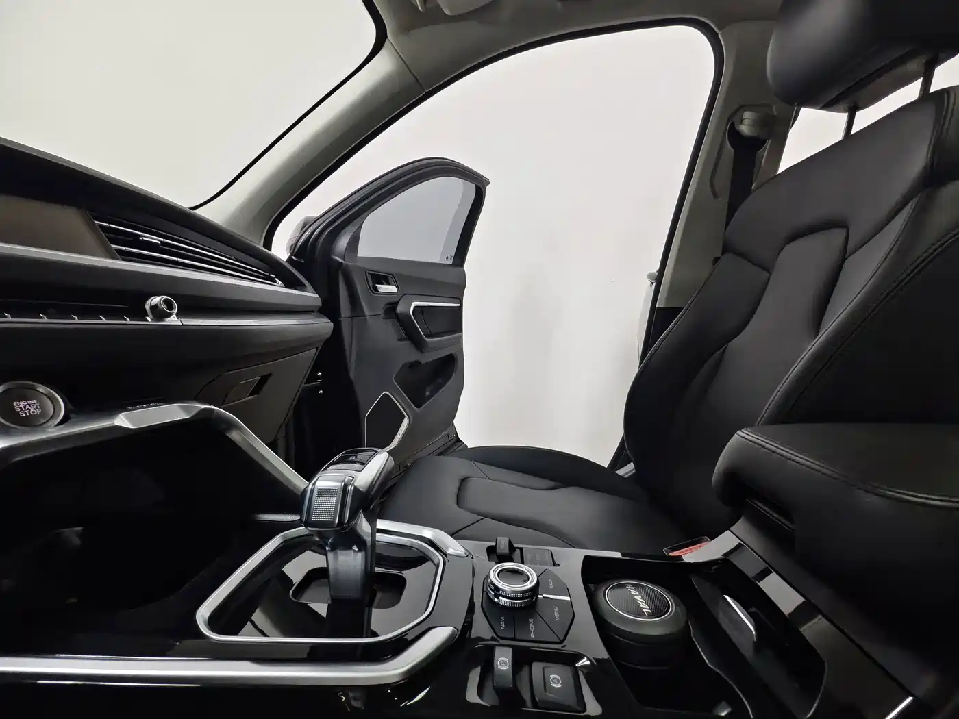 Photo 12 - Haval H6
