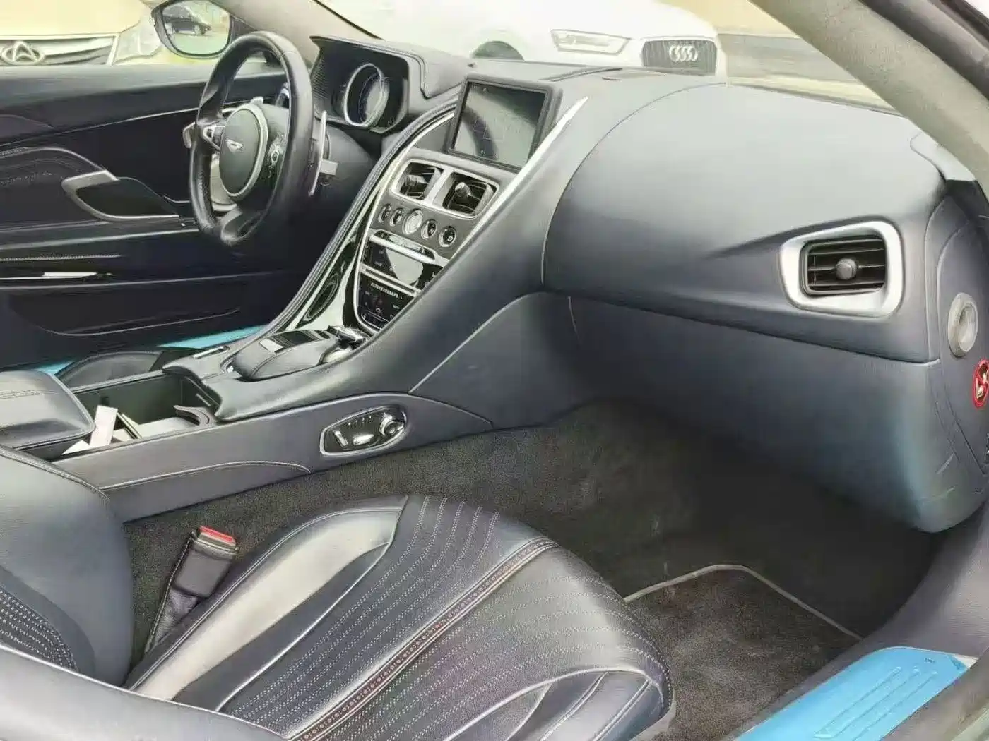 Aston Martin DB11 2019 2019 Model 4.0T V8 Coupe