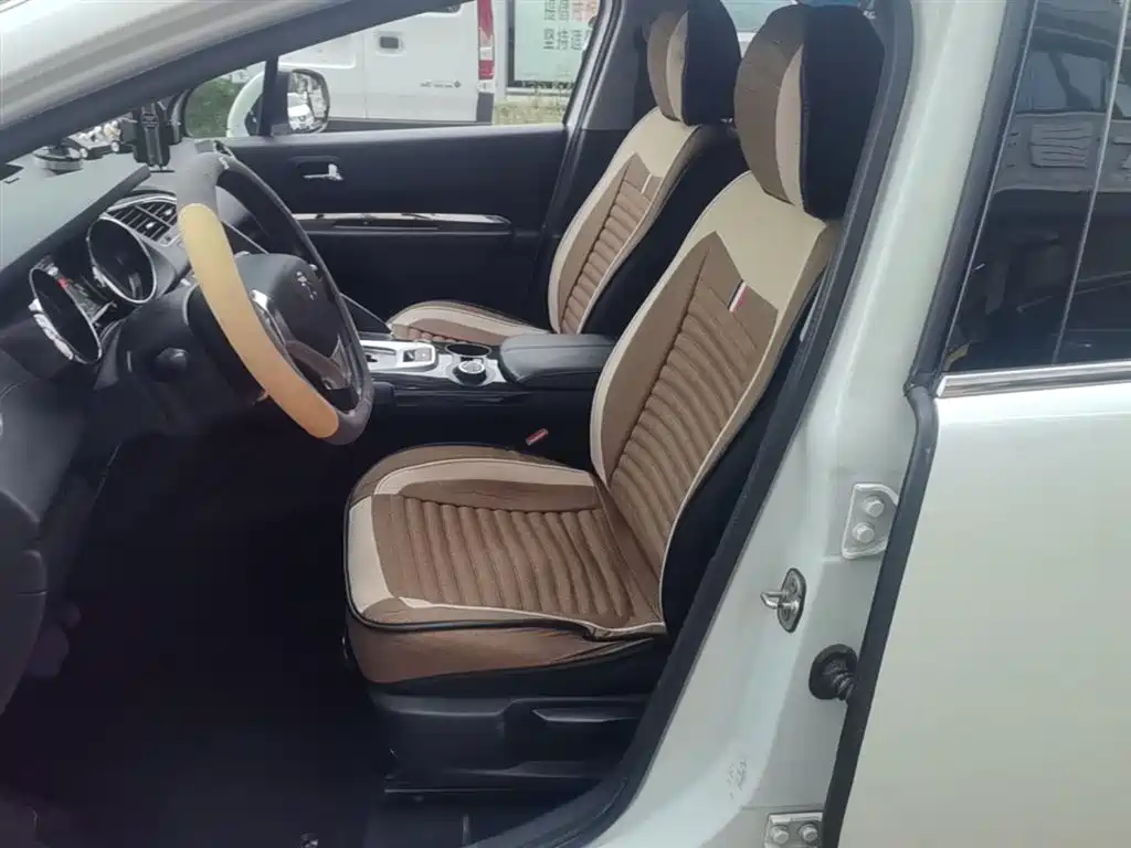 Peugeot 3008 2015 1.6THP Automatic Classic Edition фото 15