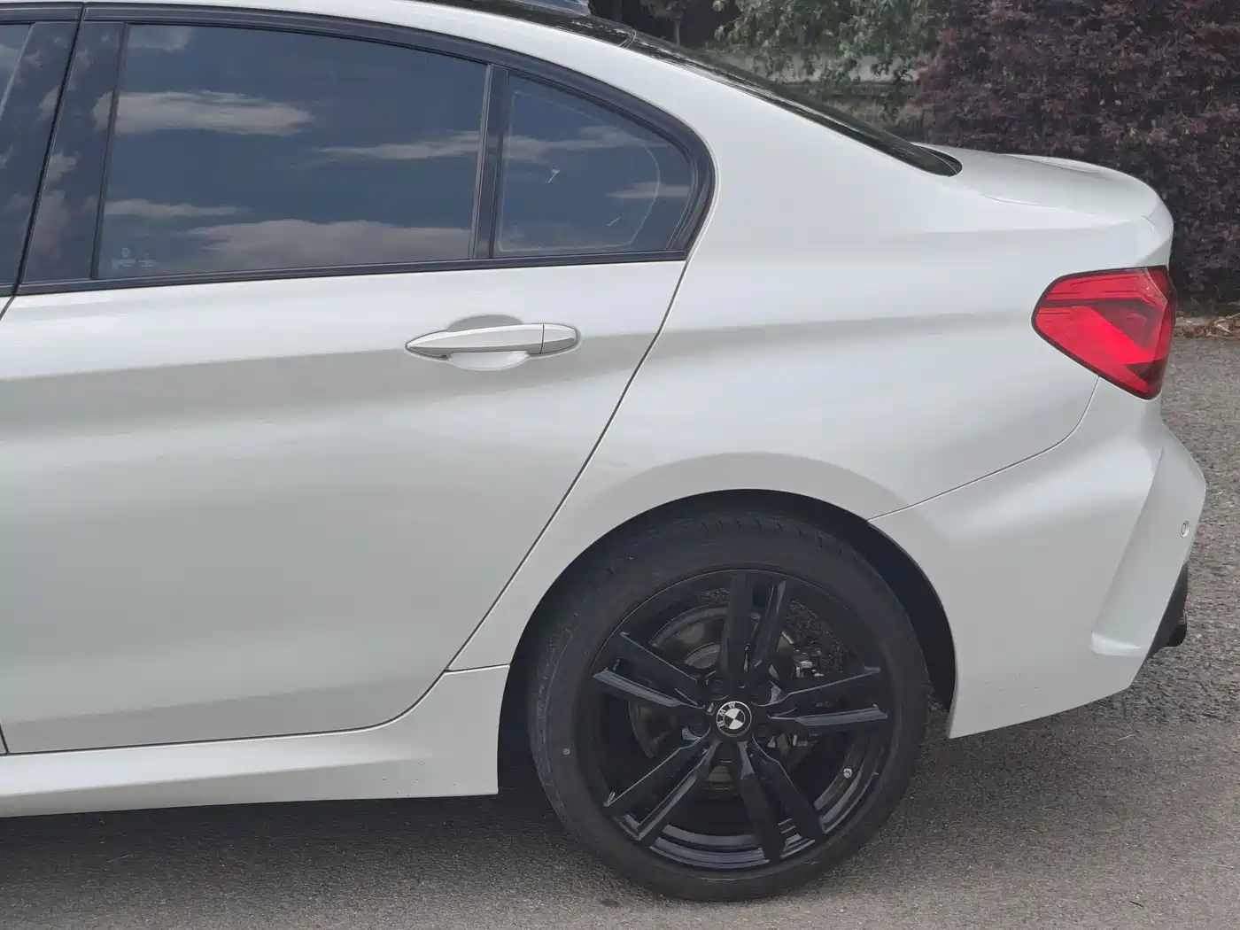 BMW 1 Series 2022 125i M Sport Shadow Edition фото 19