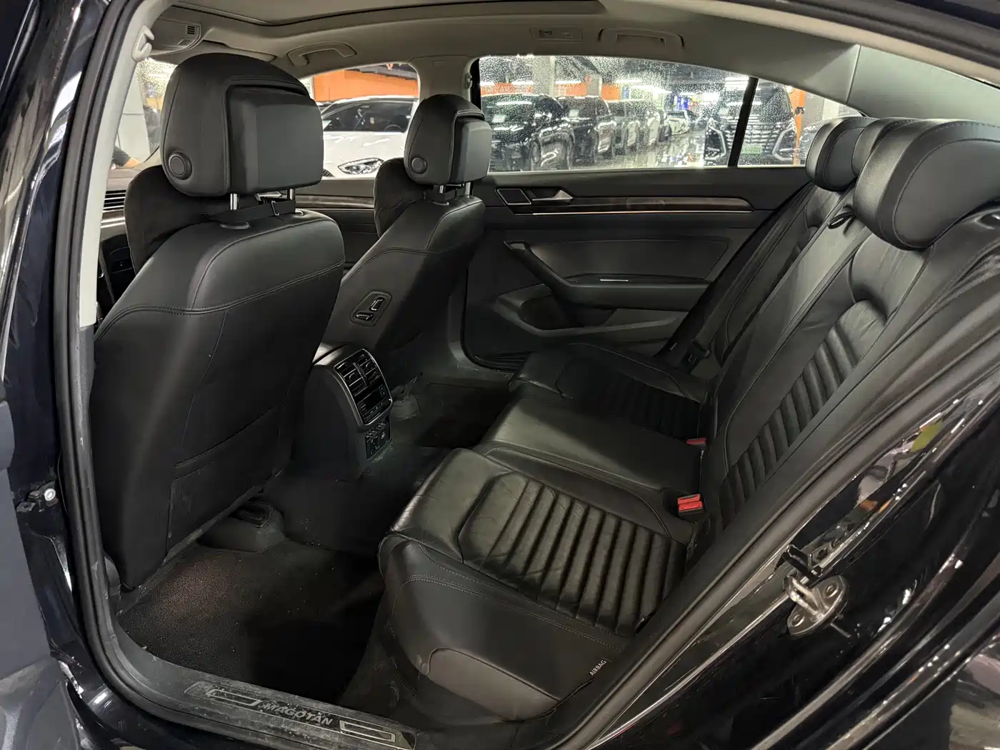 Volkswagen Magotan 2019 330TSI DSG Luxury Class China VI фото 5
