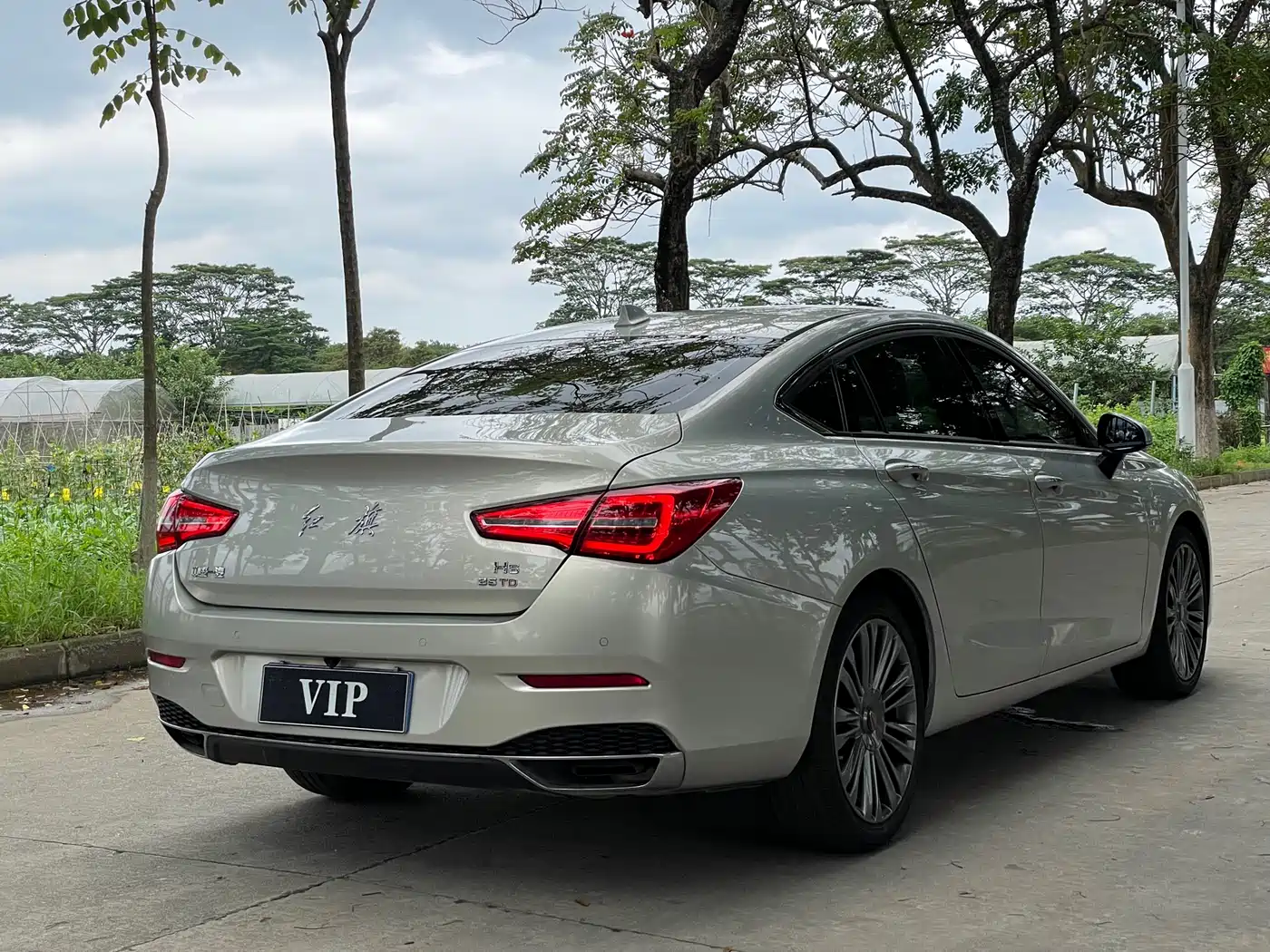 Hongqi H5 2020 1.8T Automatic Smart Connection Qi Rhythm Edition фото 21