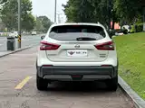 Photo 5 - Nissan Qashqai