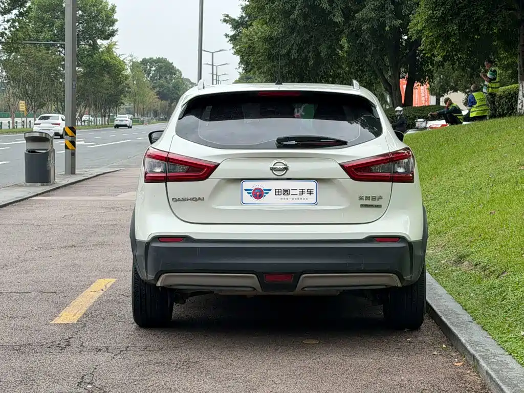 Photo 5 - Nissan Qashqai