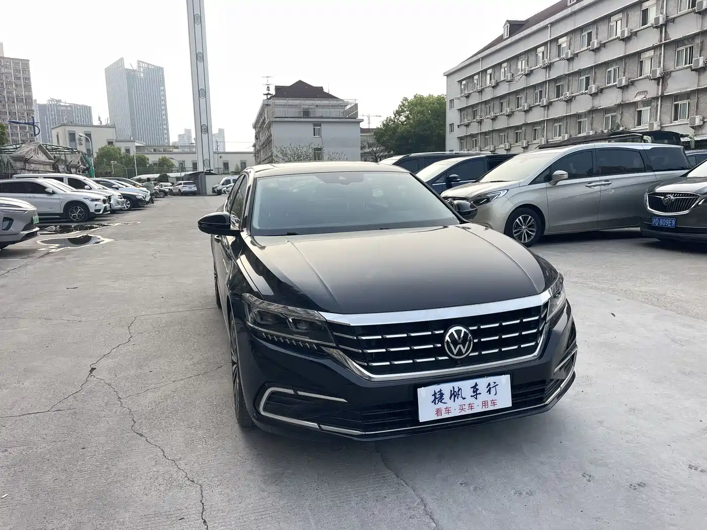 VOLKSWAGEN PASSAT