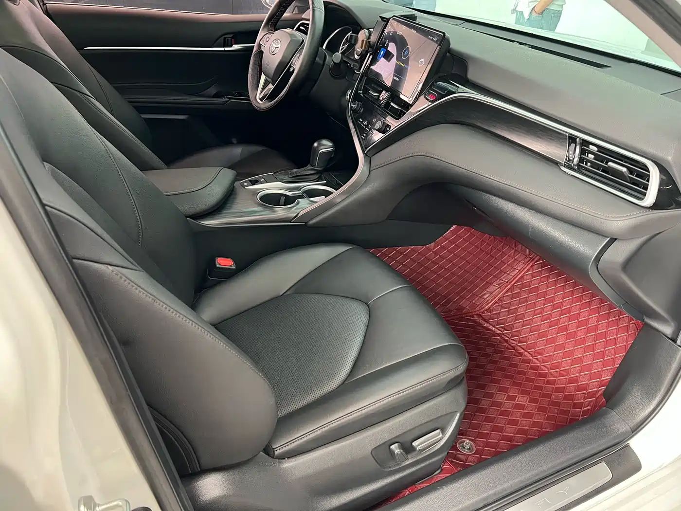 Toyota Camry 2021 2.0G Luxury Edition фото 8