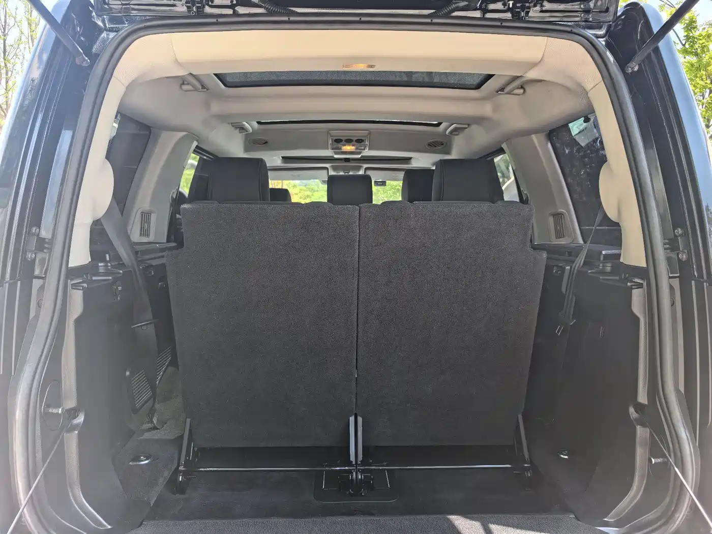 Land Rover Discovery 2016 3.0 SC V6 HSE фото 17