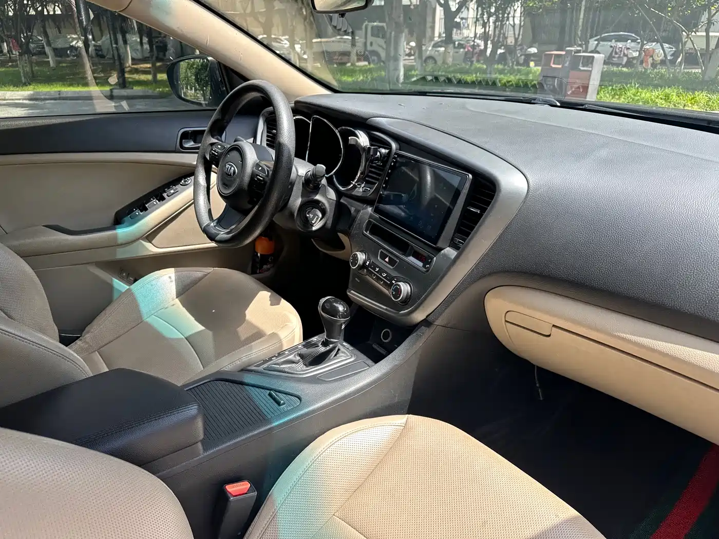Kia K5 2015 2.0L Automatic GL фото 17