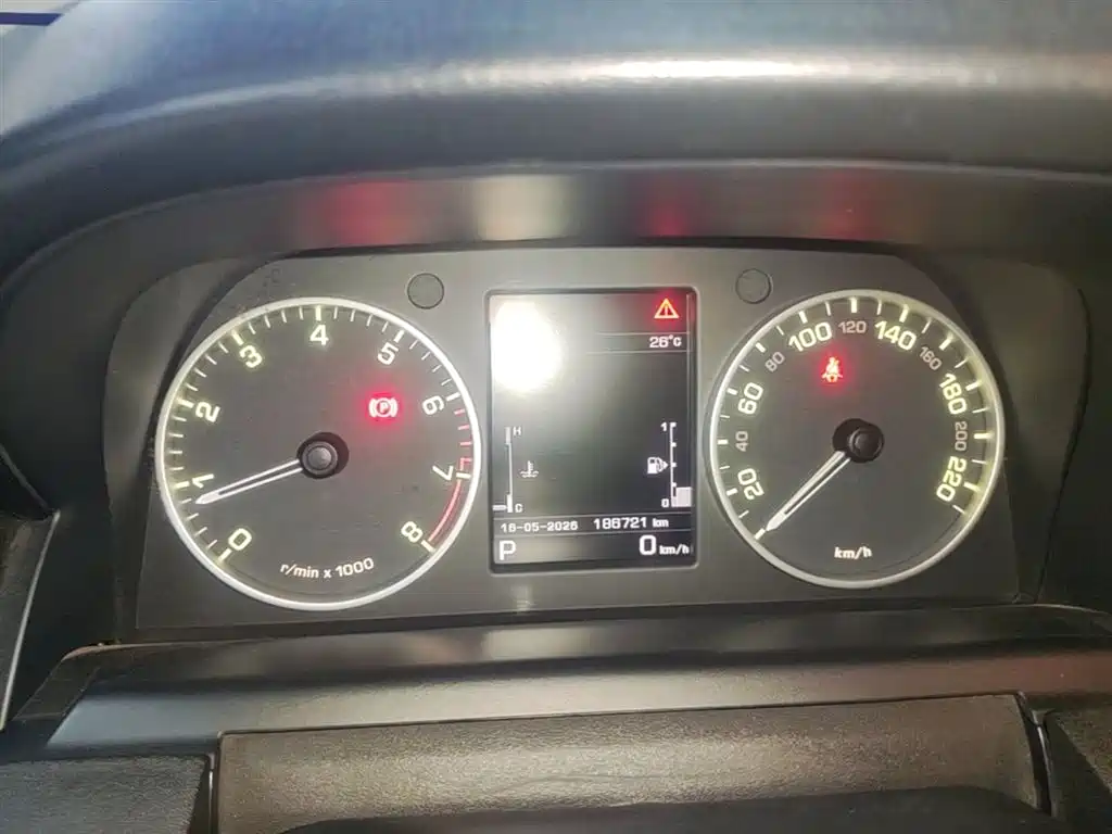 Land Rover Discovery 2015 3.0 SC V6 SE фото 12