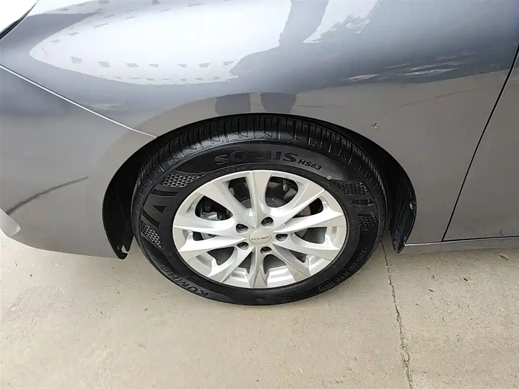 Roewe i5 2025 2023 1.5L Manual Comfort Edition