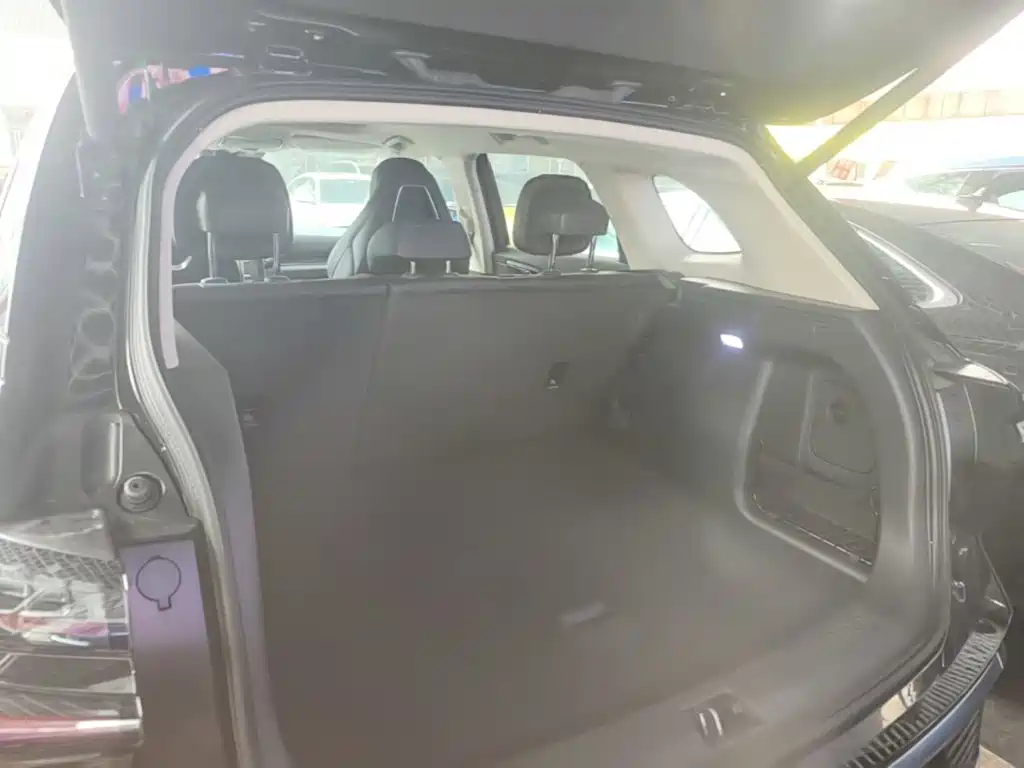 Hongqi HS3 PHEV 2026 2024 PHEV 115km Power Edition