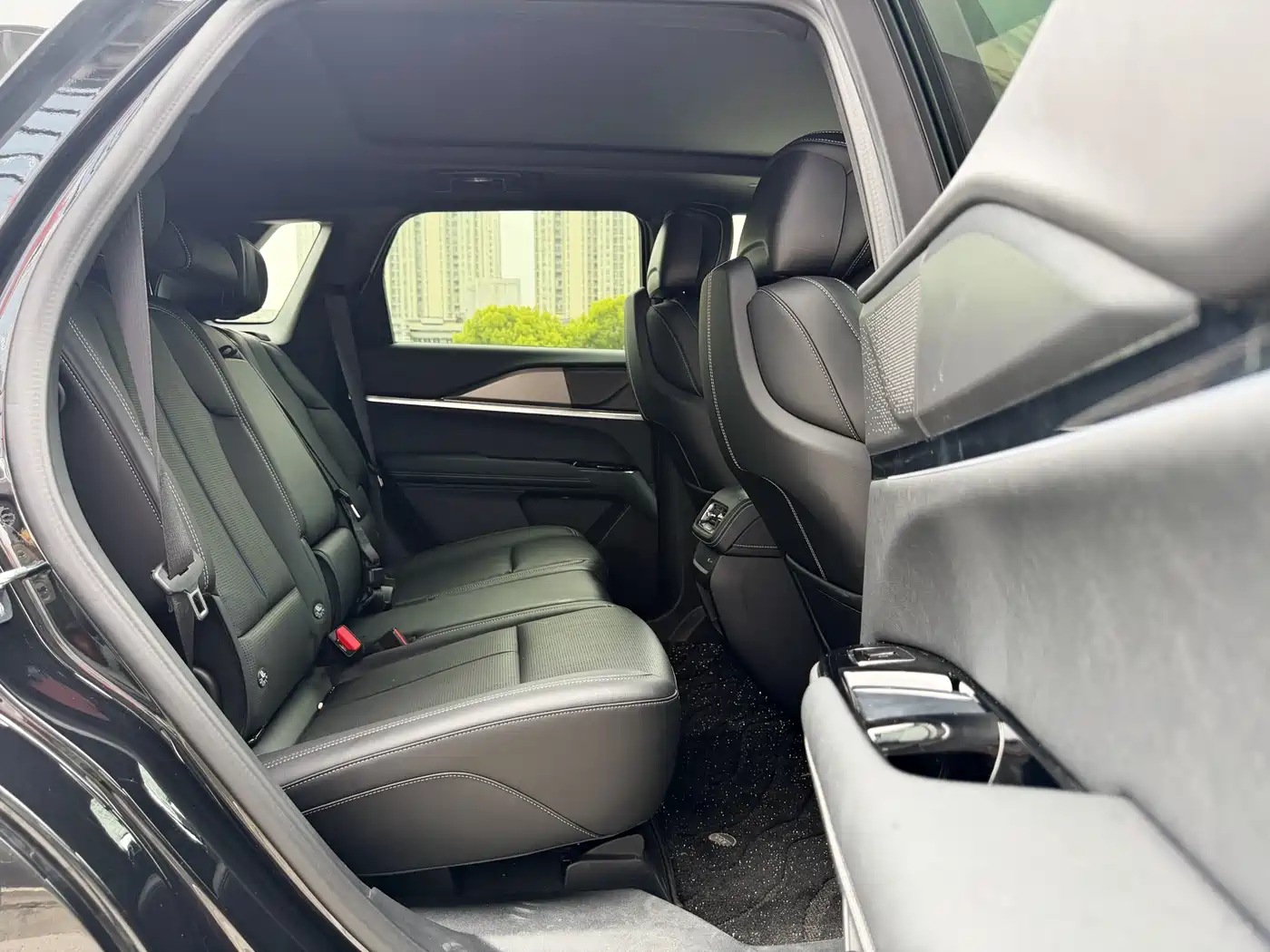 Cadillac XT5 2025 2.0T Luxury фото 14