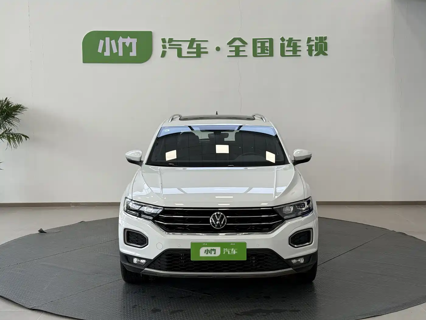 Volkswagen T-ROC 2021 Facelift 280TSI DSG 4WD Luxury Smart Connect Edition фото 4