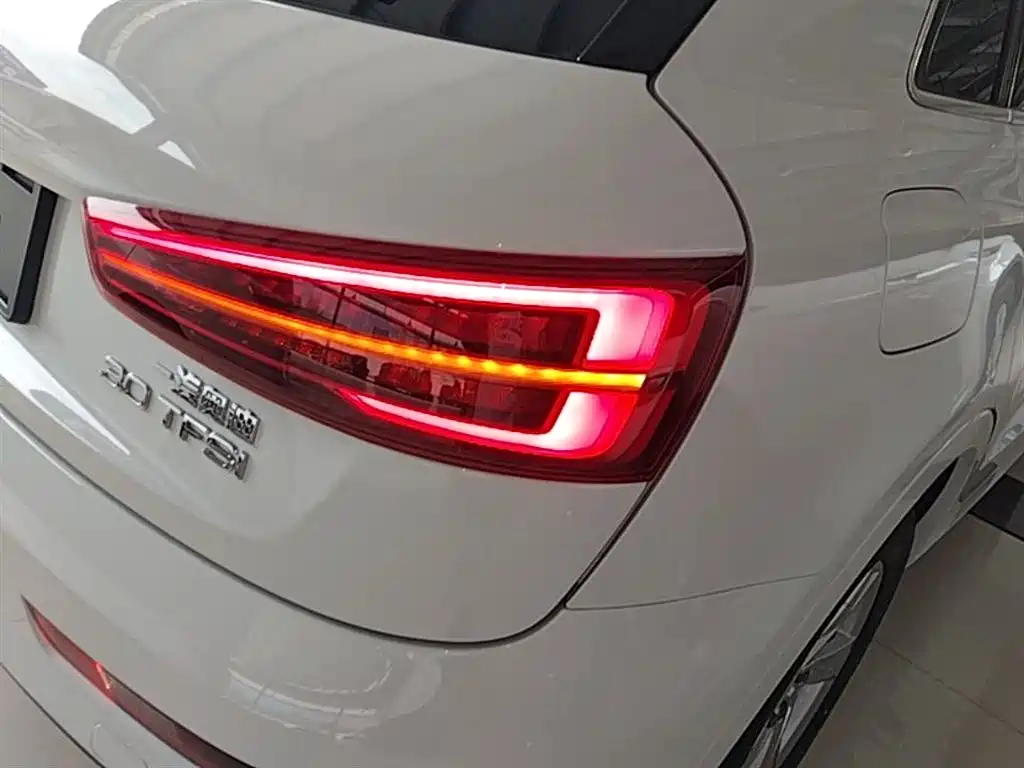 Audi Q3 2018 30th Anniversary Edition 30 TFSI Fashion фото 8