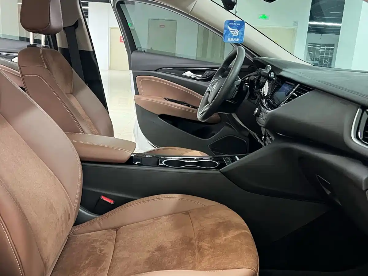 Фото 6 - Buick Regal
