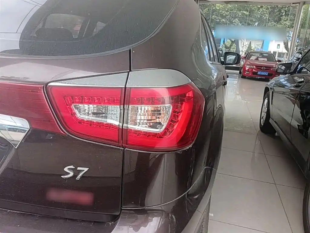 BYD S7 2016 2.0T Auto Premium Plus фото 8
