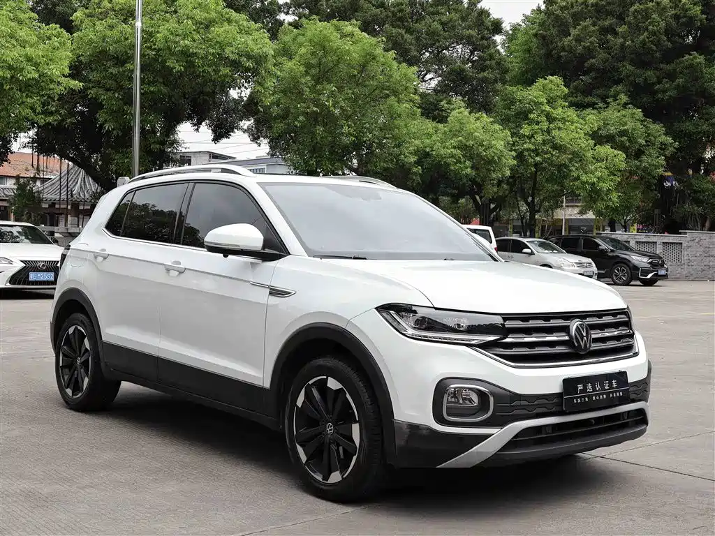 Volkswagen Tanying 2021 1.5L Automatic Smart Connect Edition фото 3