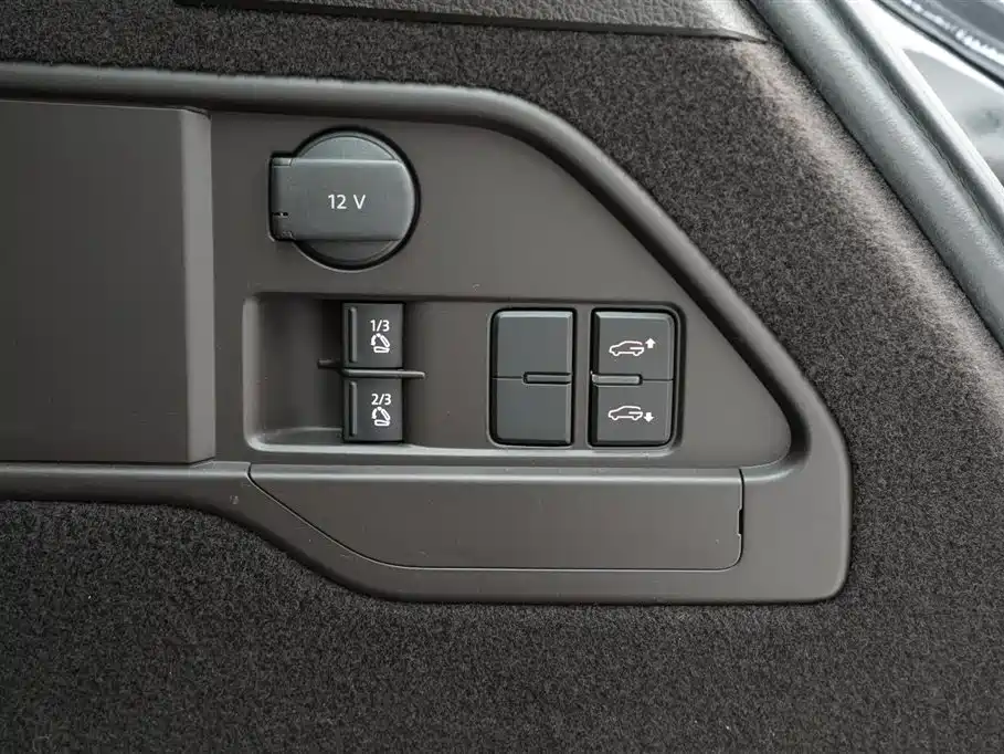 Volkswagen Touareg 2011 3.0TSI Comfort фото 31