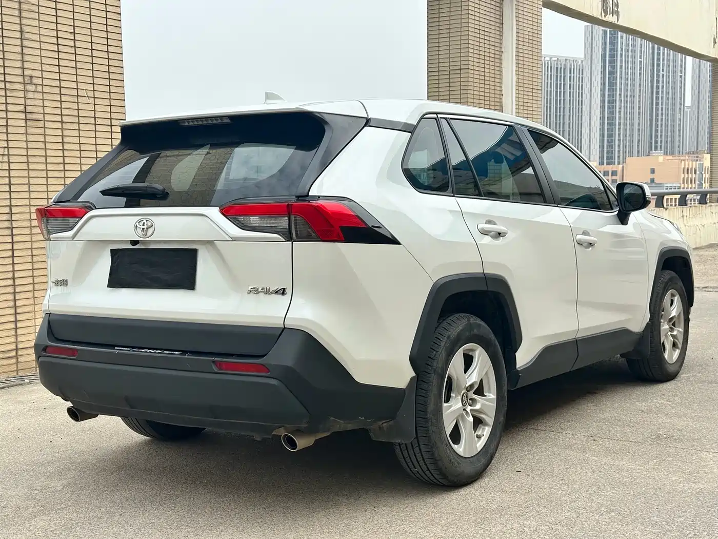 Toyota RAV4 Rongfang 2022 2.0L CVT 2WD Urban Edition фото 5