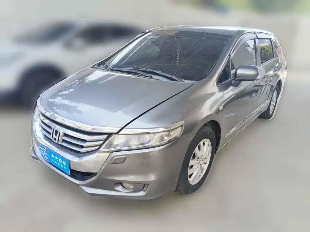 Фото 1 - Honda Odyssey