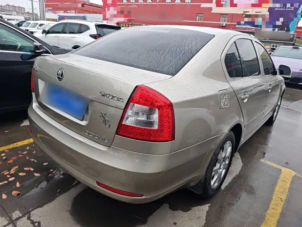 Škoda Octavia 2014 2.0L Auto Yijie Edition фото 7