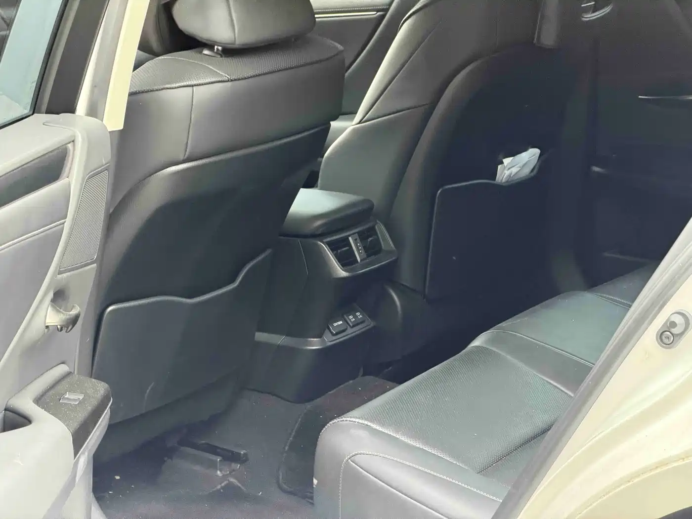 Lexus ES 2020 200 Excellence фото 9