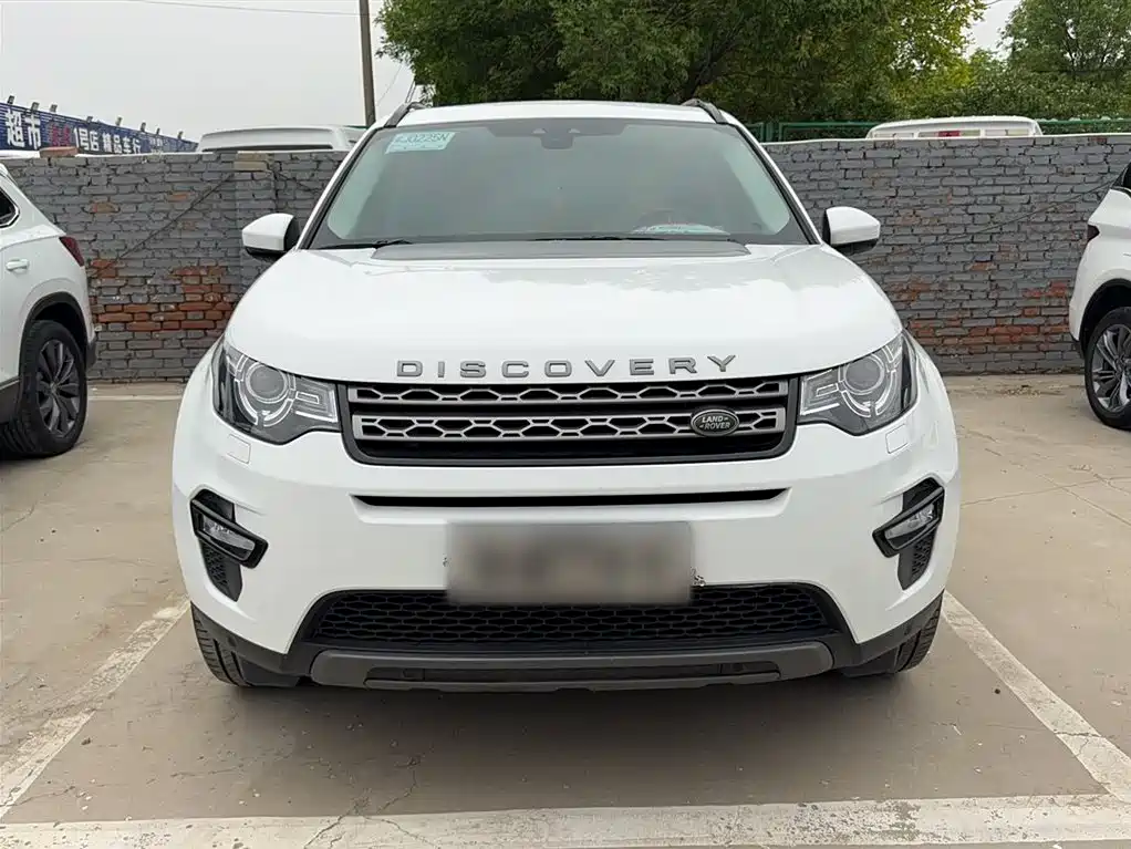 Land Rover Discovery Sport 2019 240PS SE Edition China VI фото 3