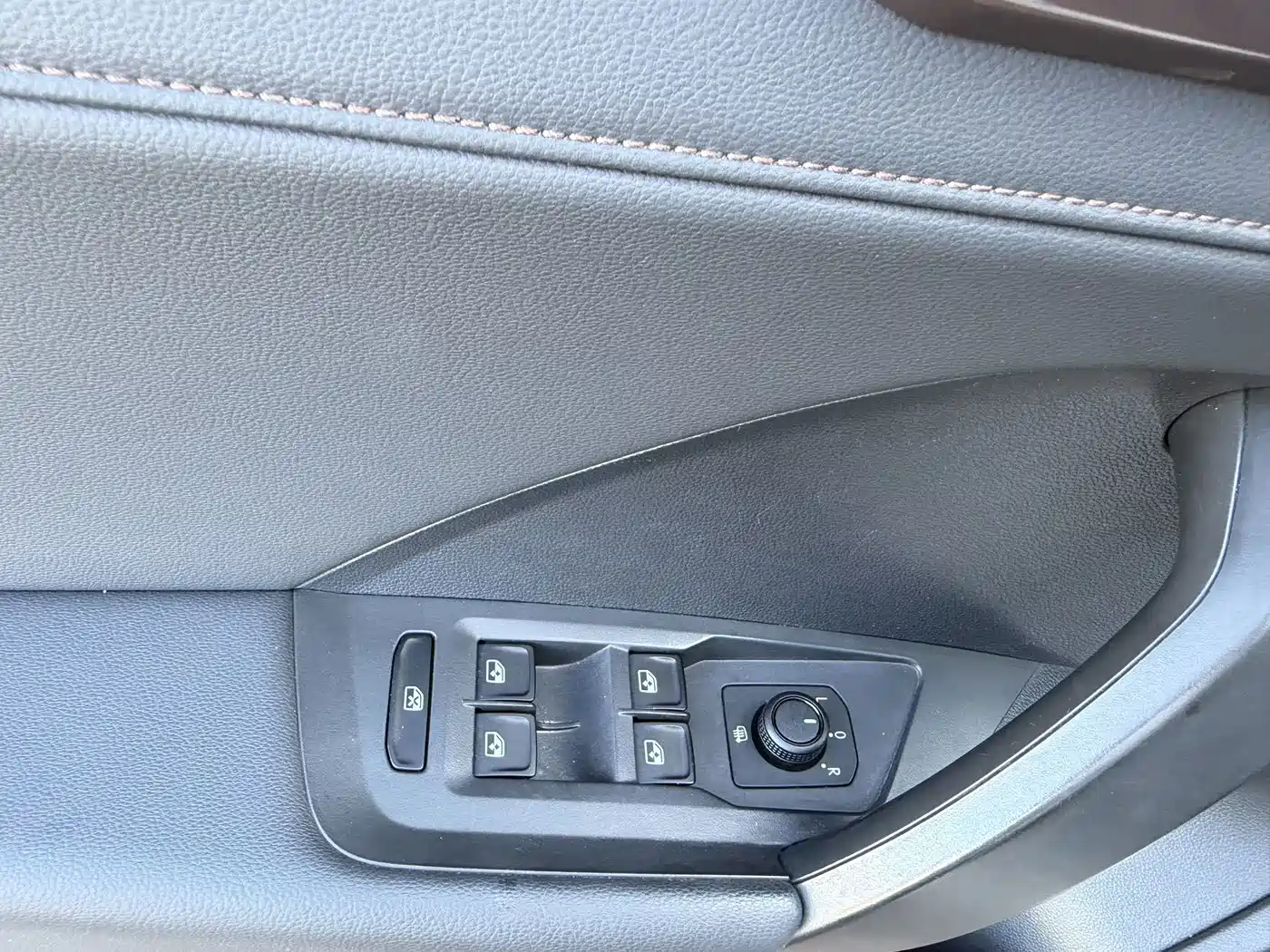 Volkswagen Tharu, миниатюра 15