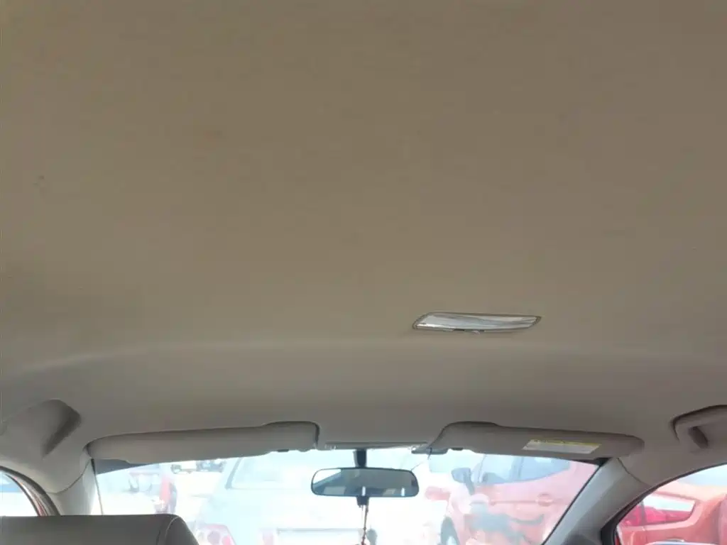 CIIMO CIIMO 2014 2012 1.8L Automatic